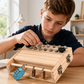 Montessori fa csavarhúzó-tábla játék kisgyerekeknek